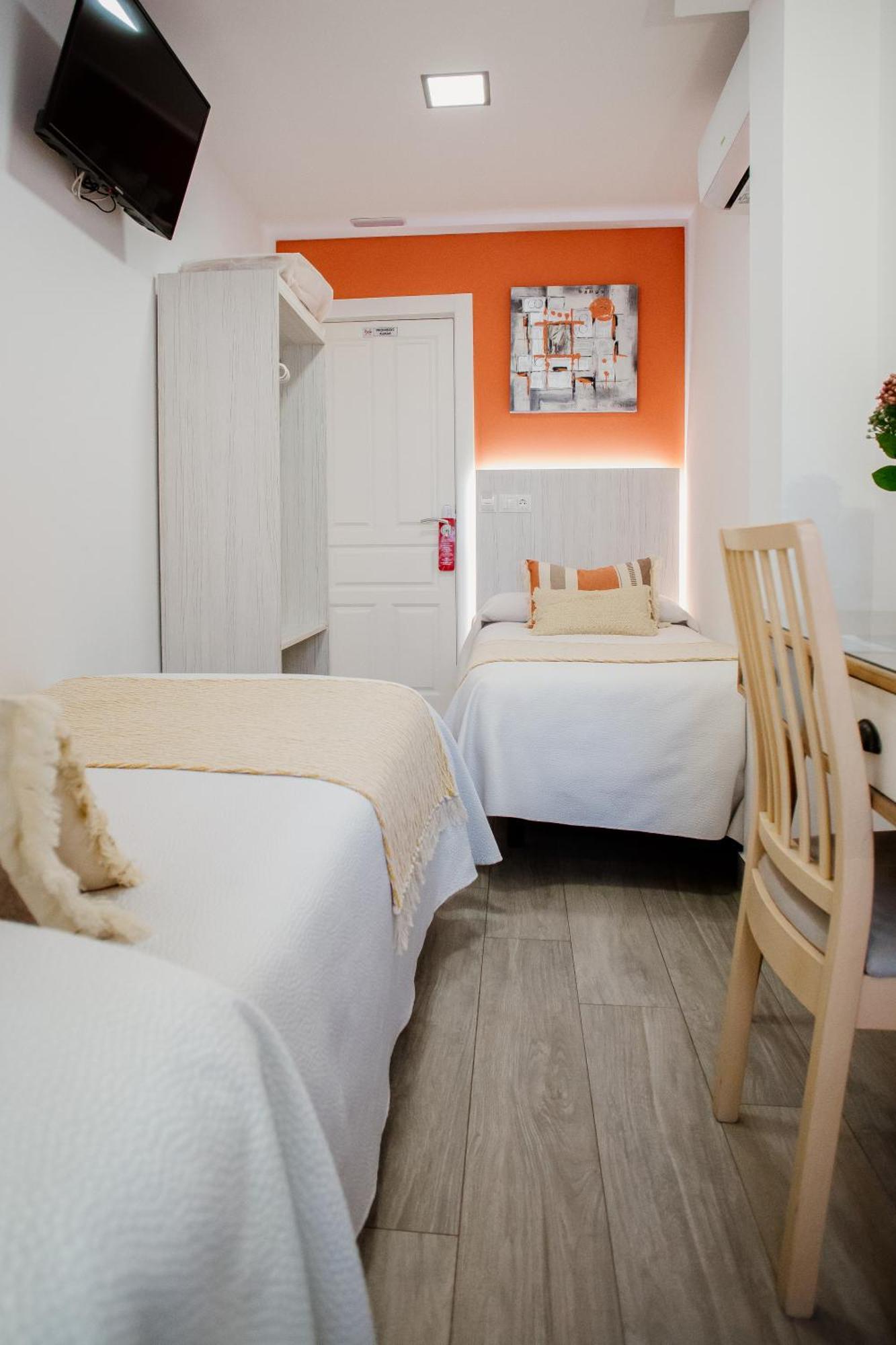 Apartamentos Turisticos Mastil 16 P2 Малага Екстериор снимка