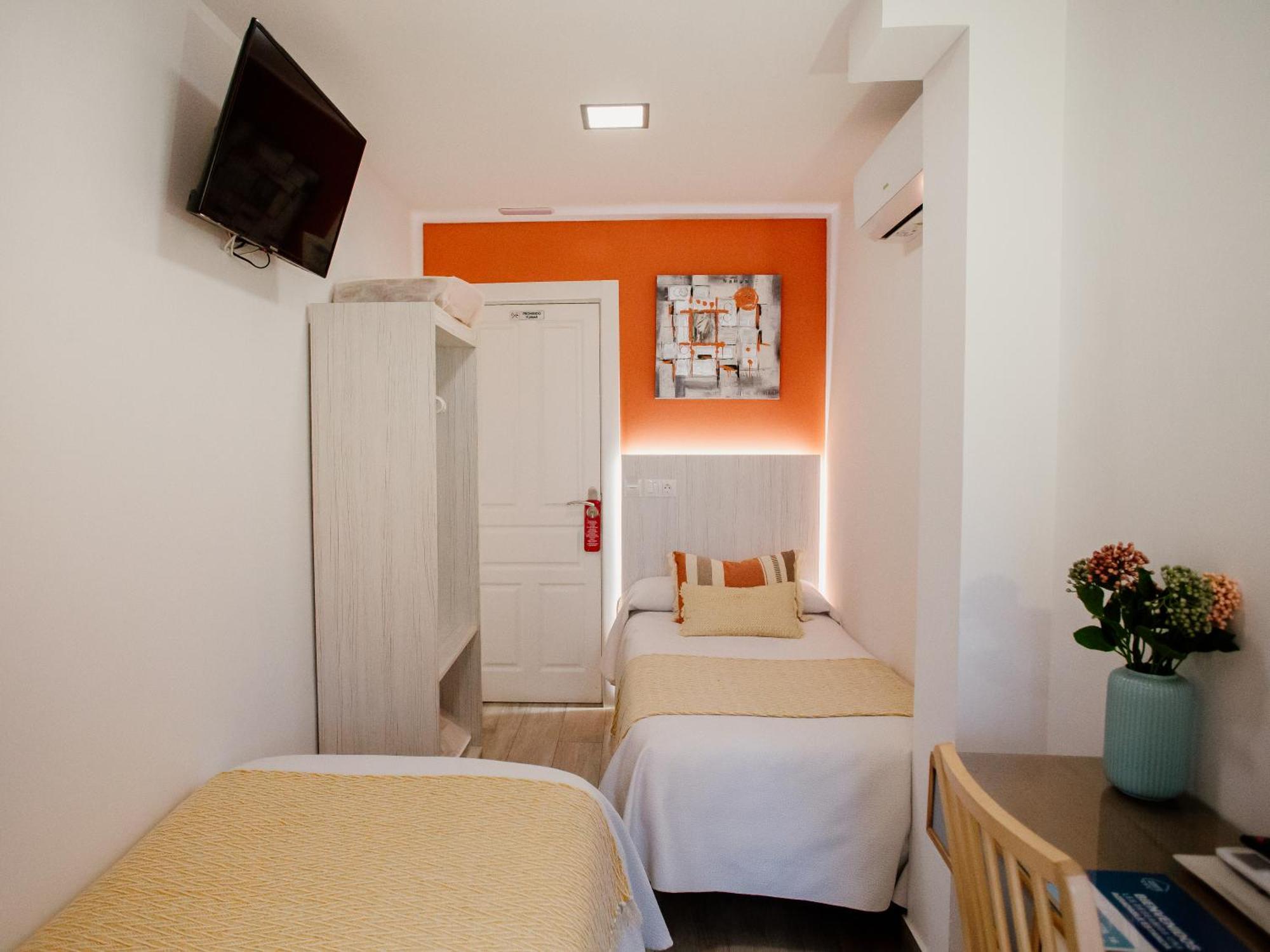 Apartamentos Turisticos Mastil 16 P2 Малага Екстериор снимка