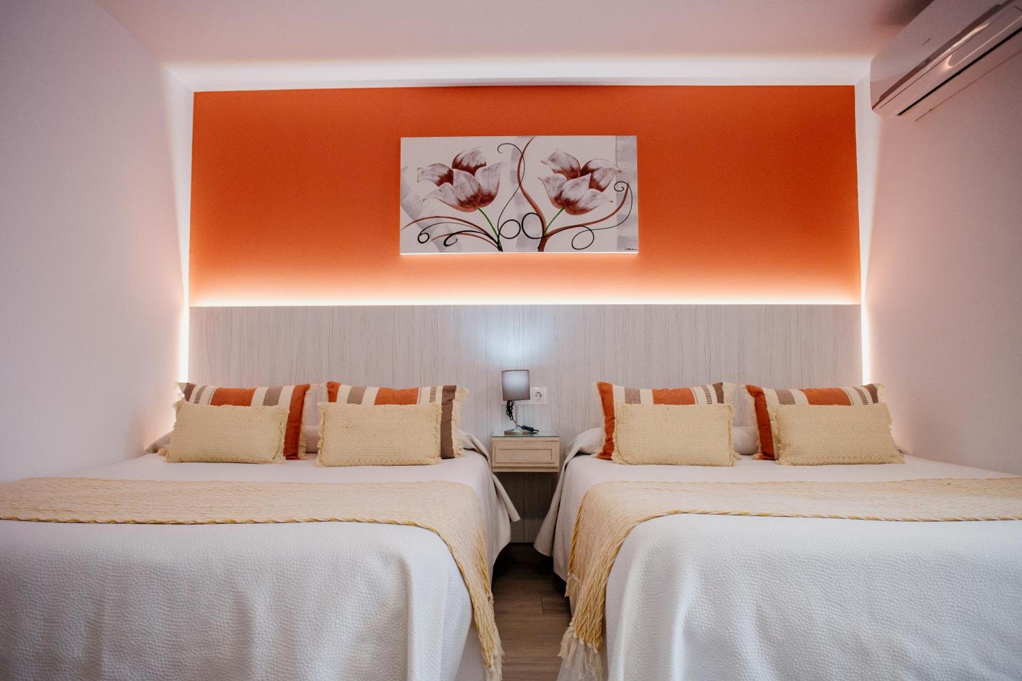 Apartamentos Turisticos Mastil 16 P2 Малага Екстериор снимка